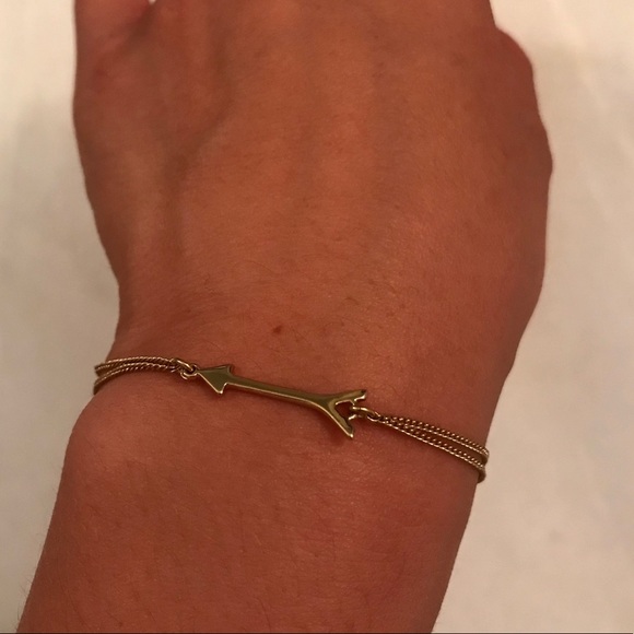 ✨5 for $30✨ Stella & Dot Gold Bracelet - Picture 3 of 4